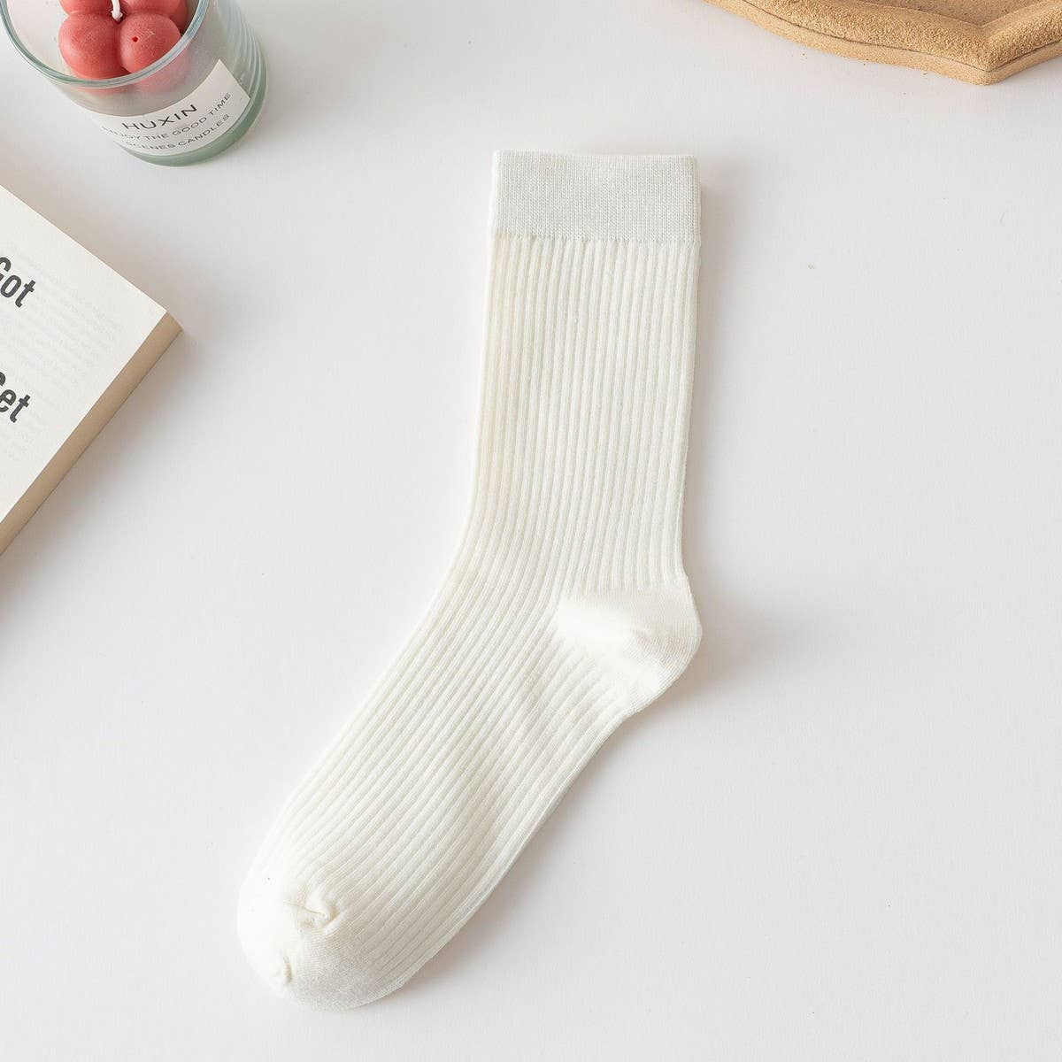 CWMS2500_AUTUMN AND WINTER NEW ARRIVALS MID-CALF SOCKS