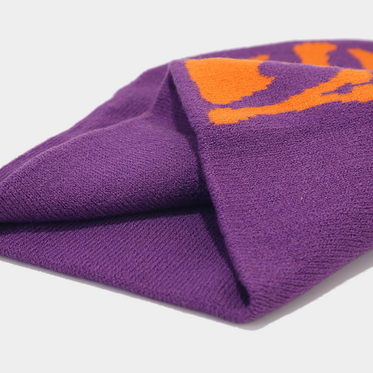 JACQUARD LETTERING PERSONALIZED KNITTED HAT_CWAH1587