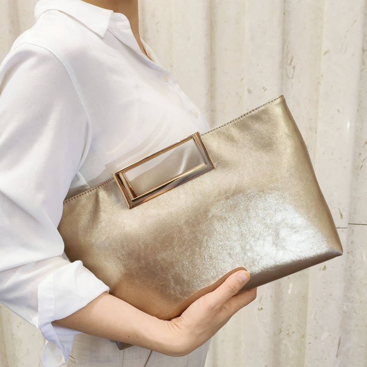 Fashionable and shiny PU leather handbag
