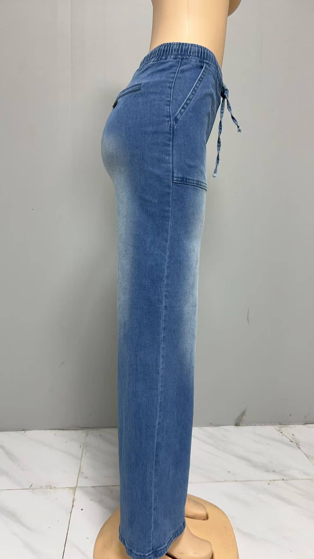 Loose,versatile,casual and trendy wide-leg jeans