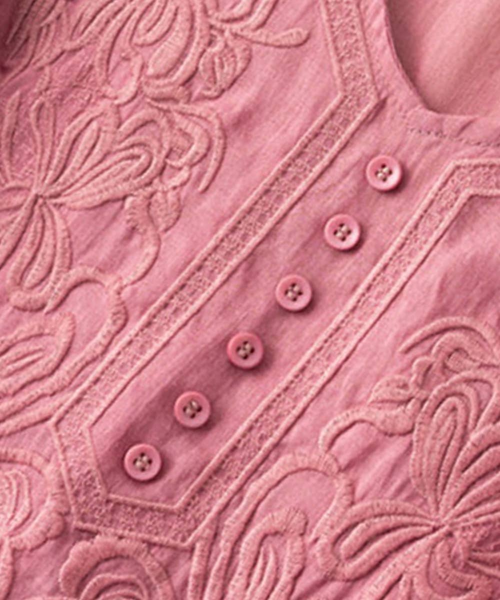 Embroidered shirt with loose design