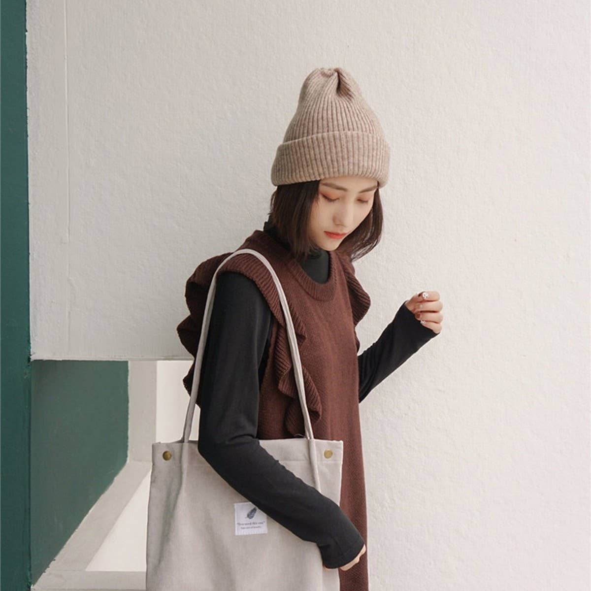 CWAB3911_CORDUROY SNAP-BUTTON LARGE-CAPACITY SHOULDER BAG