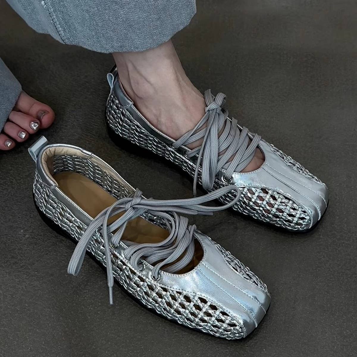 Soft Leather Retro Ballet Flats with Laces_CWSHF0154