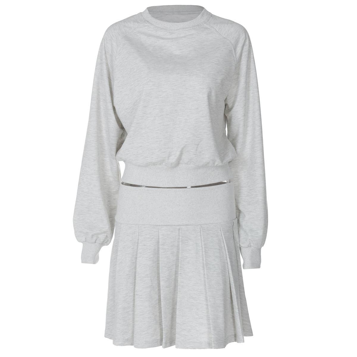 Long-sleeved sweatshirt and pleated skirt set