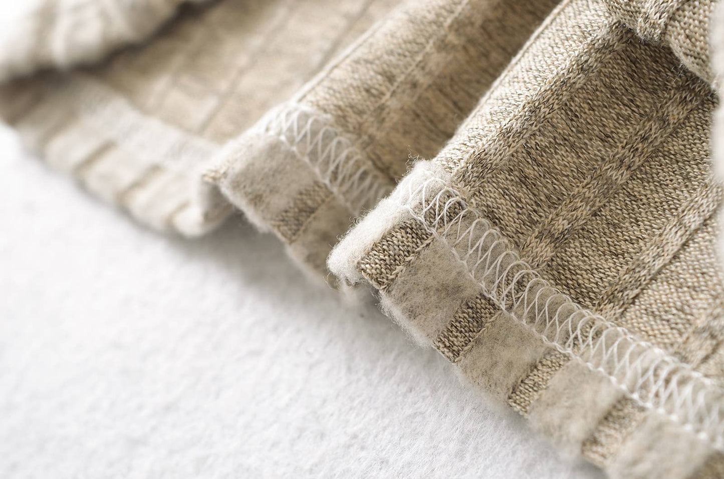 STITCHING FAKE TWO KNITTED LONG-SLEEVED T-SHIRTS