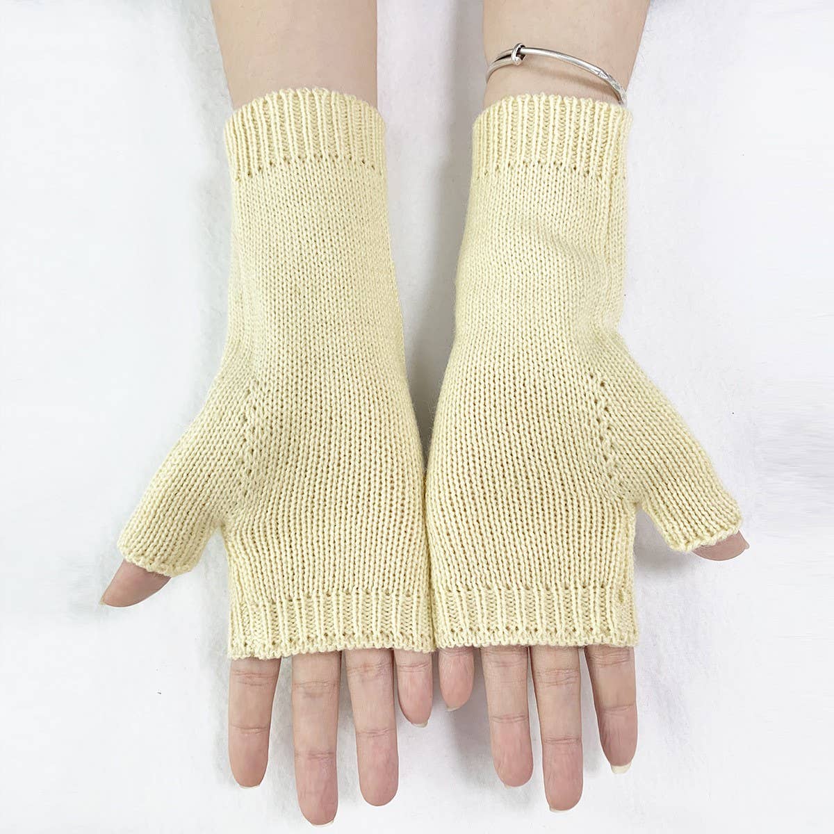 WOMEN'S EMBROIDERED SWALLOW HALF FINGER GLOVES_CWMM1666