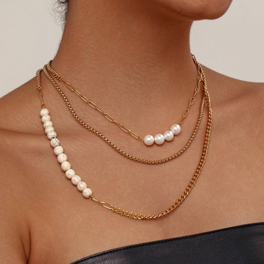 VINTAGE IMITATION PEARL CUBAN CHAIN NECKLACE