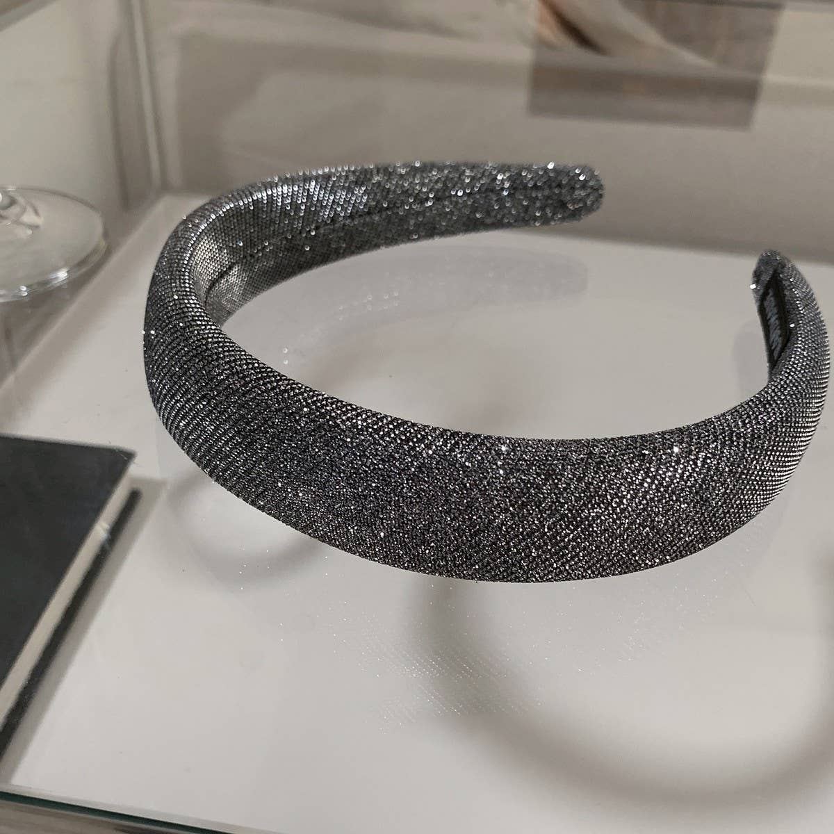 LIGHT LUXURY TEMPERAMENT SUPER SHINY HEADBAND