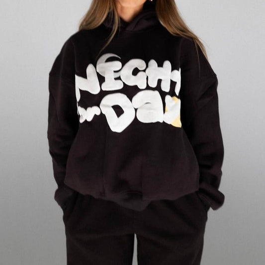 Simple, loose and versatile hooded sweatshirt