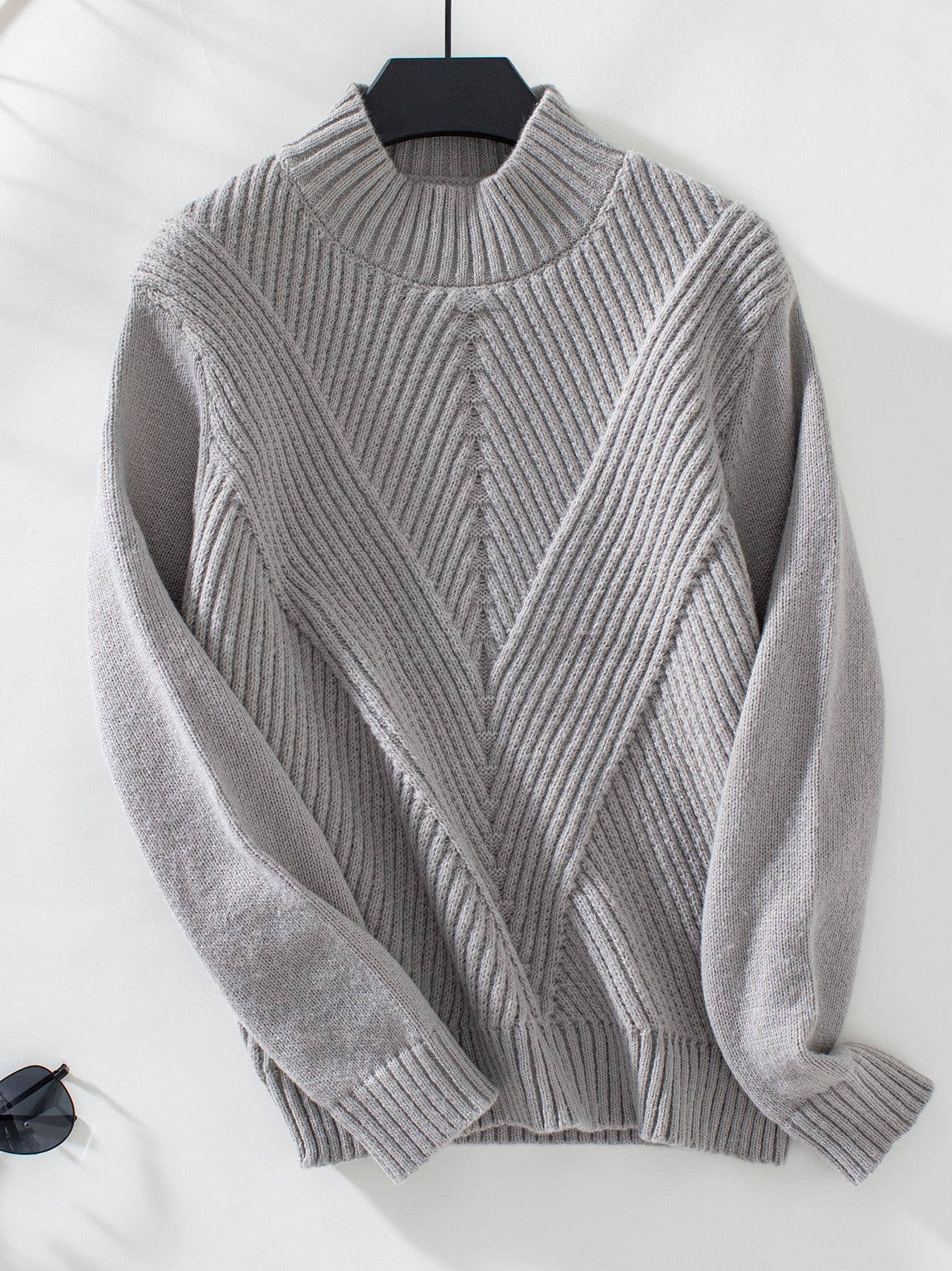 SOLID COLOR SEMI-TURTLENECK LONG-SLEEVED SWEATER