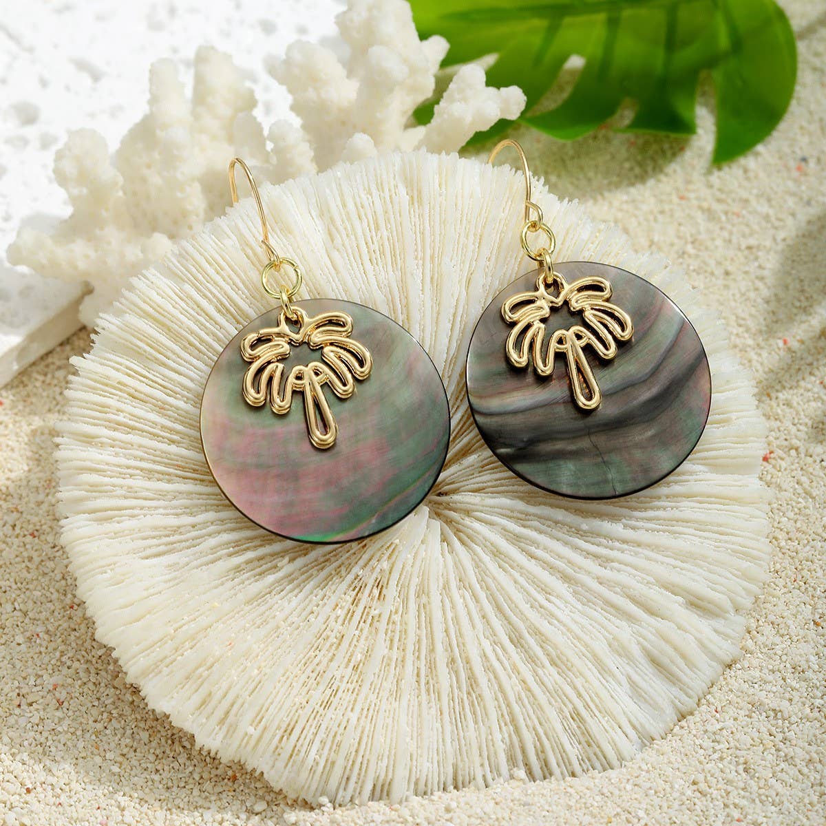 NATURAL BLACK SHELL DISC COCONUT TREE EARRINGS