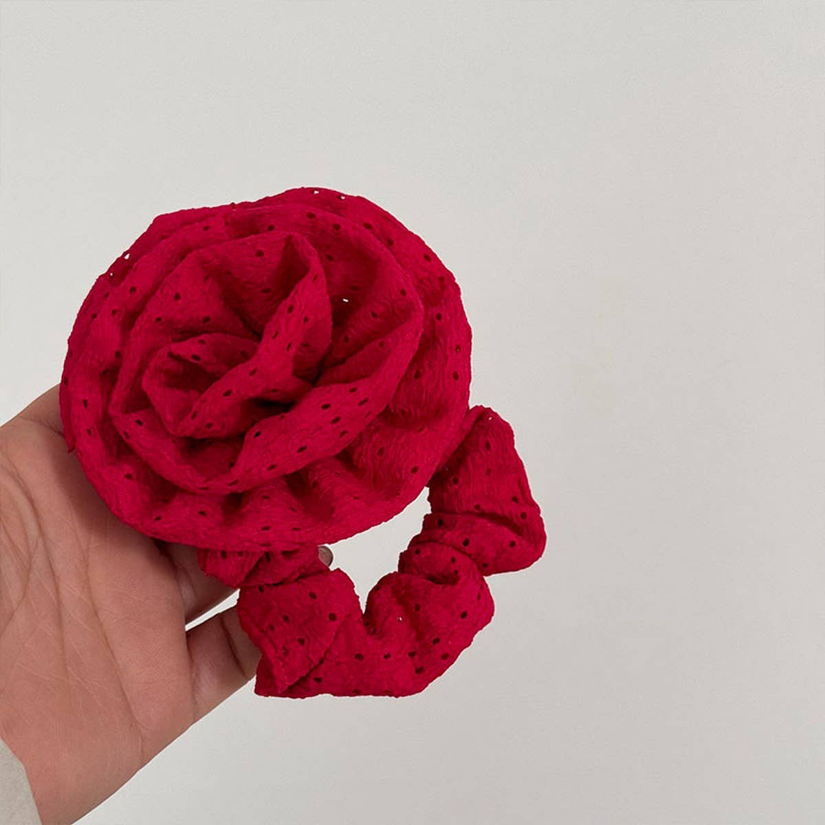 GENTLE AND WHITENING RED ROSE HAIRBAND