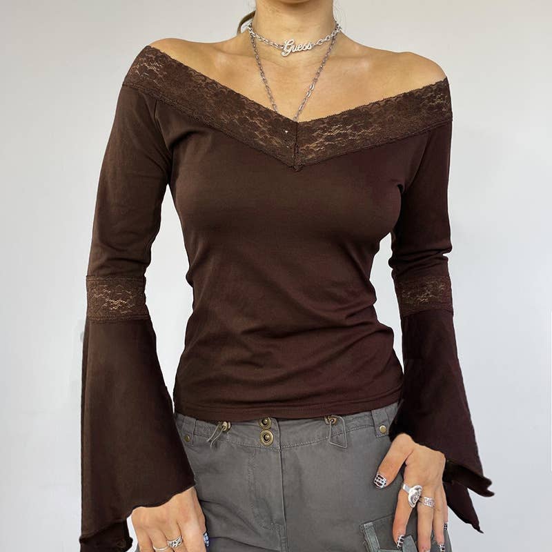 LACE SPLICING V-SHAPED HEM FLARED SLEEVE TOP