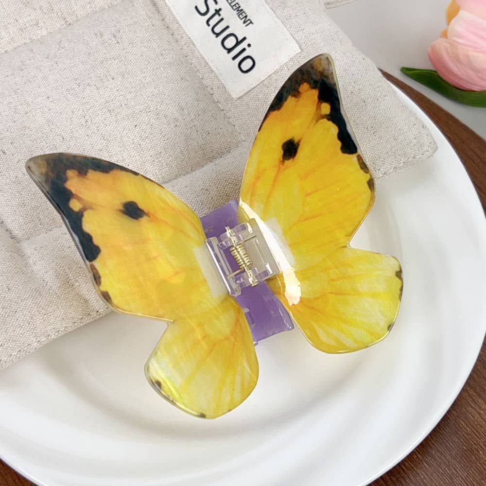 French elegant and refined butterfly gripper
