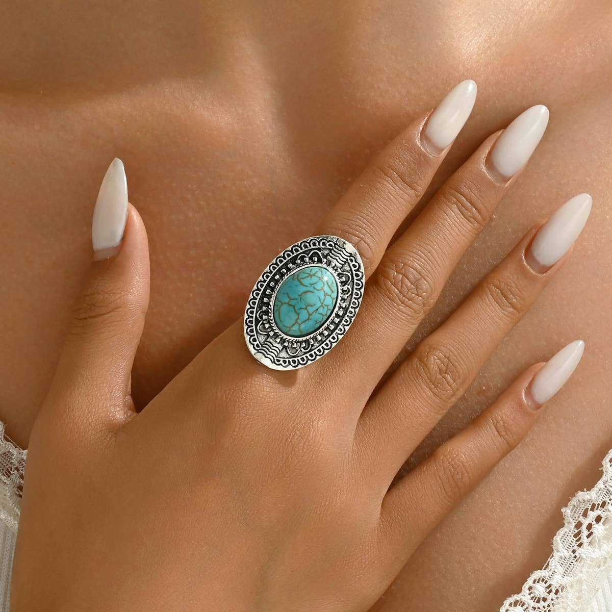 ETHNIC STYLE TURQUOISE RING WITH CARVED OPEN RING