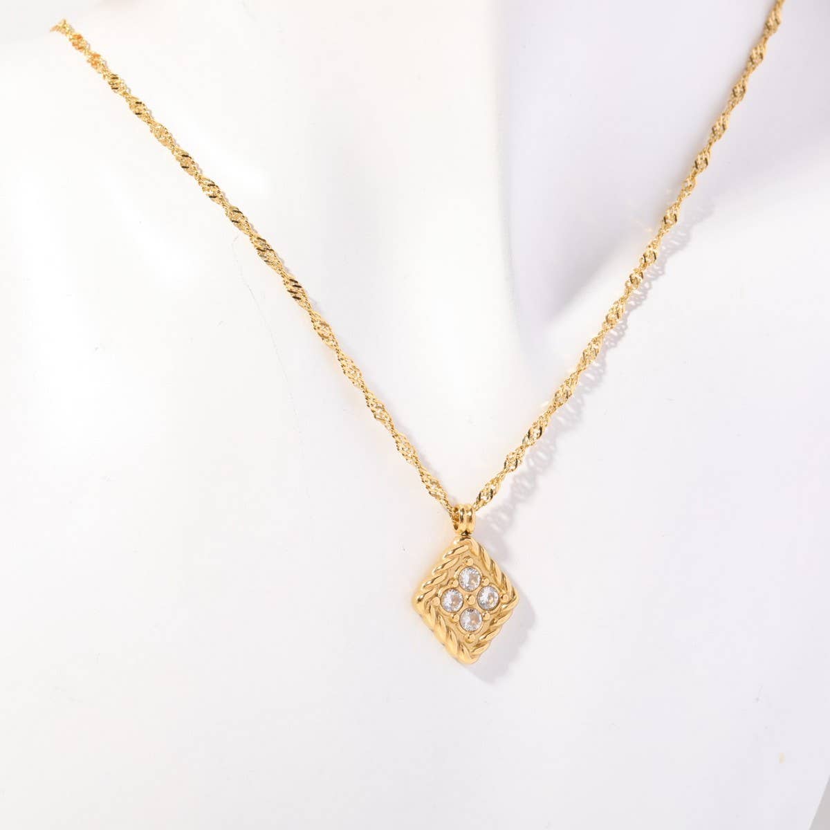 STAINLESS STEEL DECEMBER BIRTHSTONE NECKLACE_CWMM3920