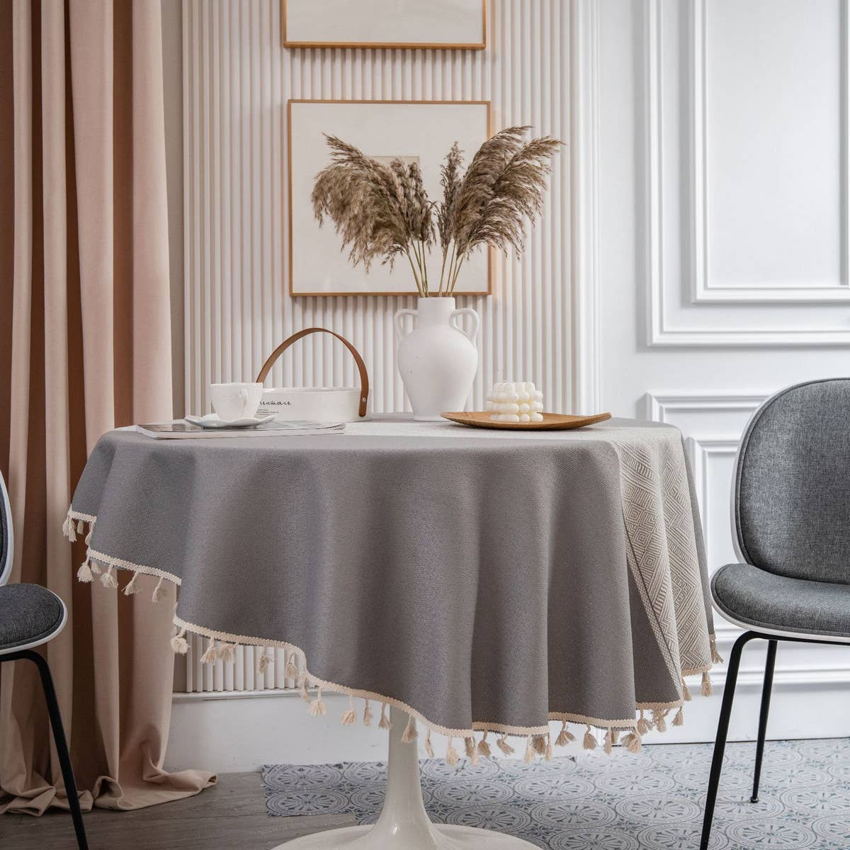 GRAY JACQUARD GEOMETRIC TABLECLOTH