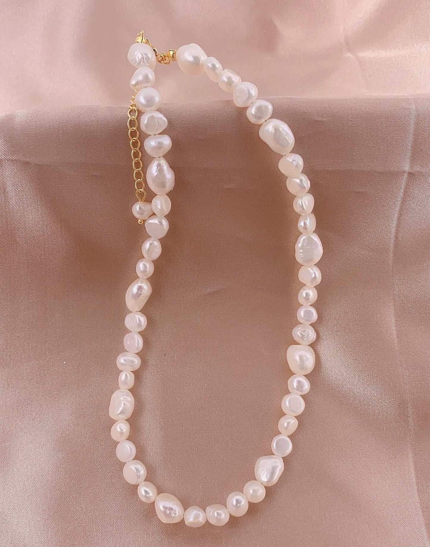 Baroque irregular retro freshwater pearl necklace
