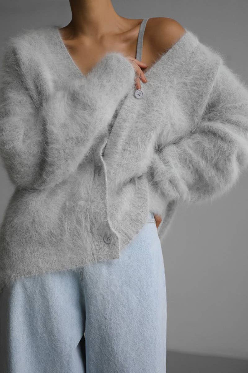 CWOCAL1100_KNITTED MINK LONG-SLEEVED V-NECK CARDIGAN