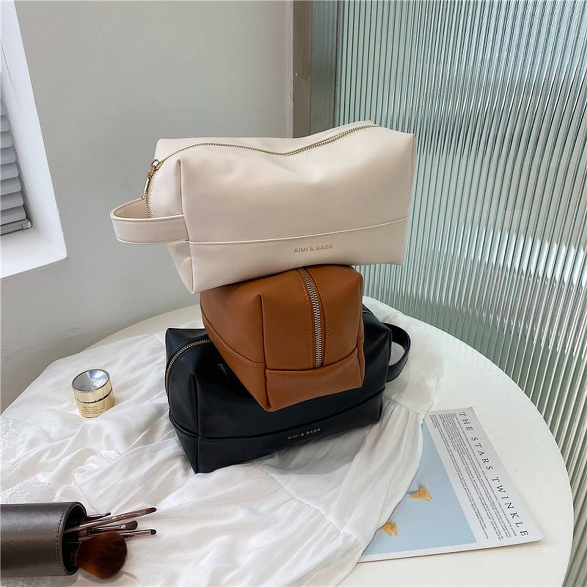 NEW PORTABLE LARGE CAPACITY COSMETIC BAG_CWAB4410