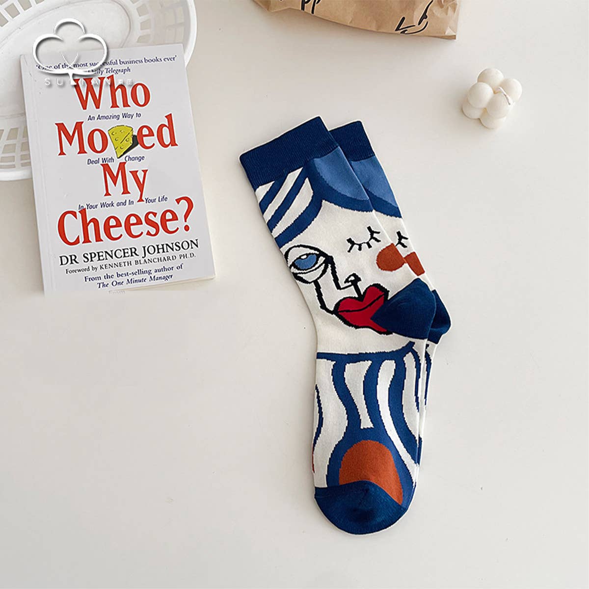 FASHIONABLE PRINTED MID-CALF COTTON SOCKS