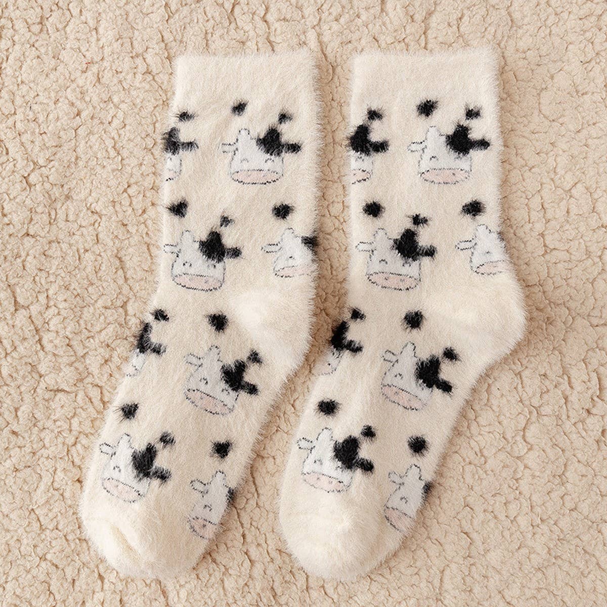 CUTE WARM SEASON LINT-FREE FLOOR SOCKS