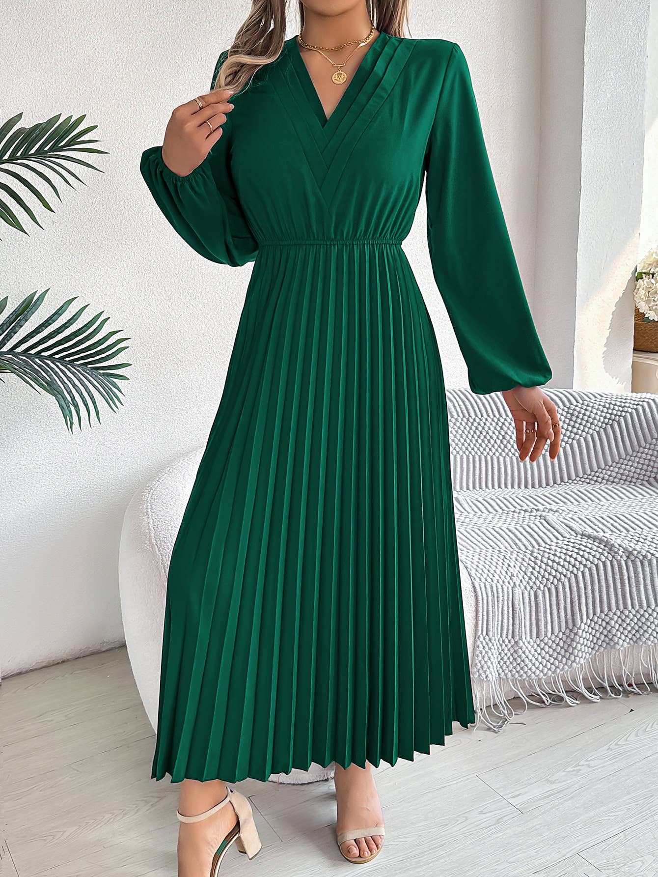 TRIPLE V-NECK LONG-SLEEVED WAIST PLEATED DRESS