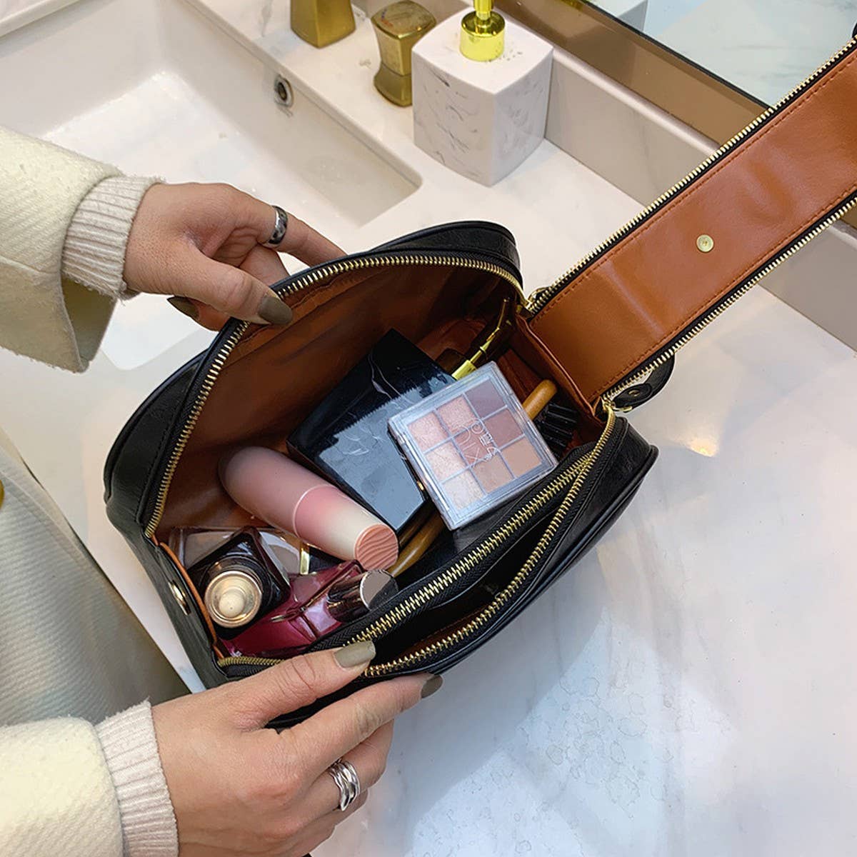 NEW LARGE CAPACITY MOTHER-AND-CHILD COSMETIC BAG_CWAB4490