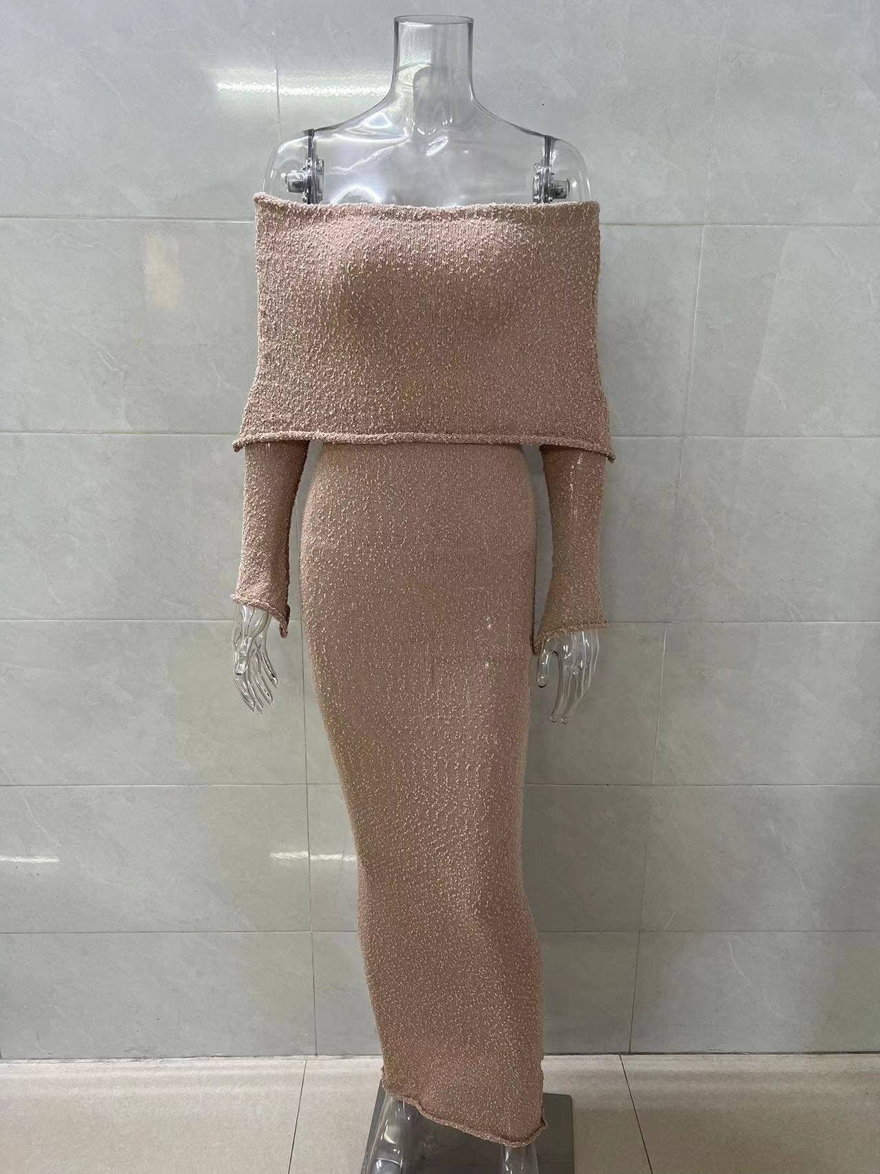 Long-sleeved knitted one-shoulder long dress
