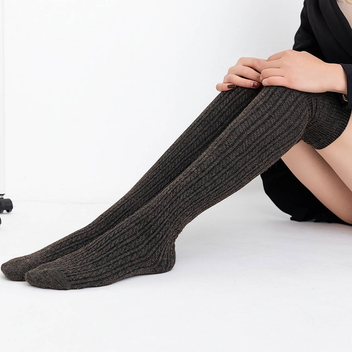 AUTUMN AND WINTER SOLID COLOR LONG STACKED SOCKS_CWMS0862