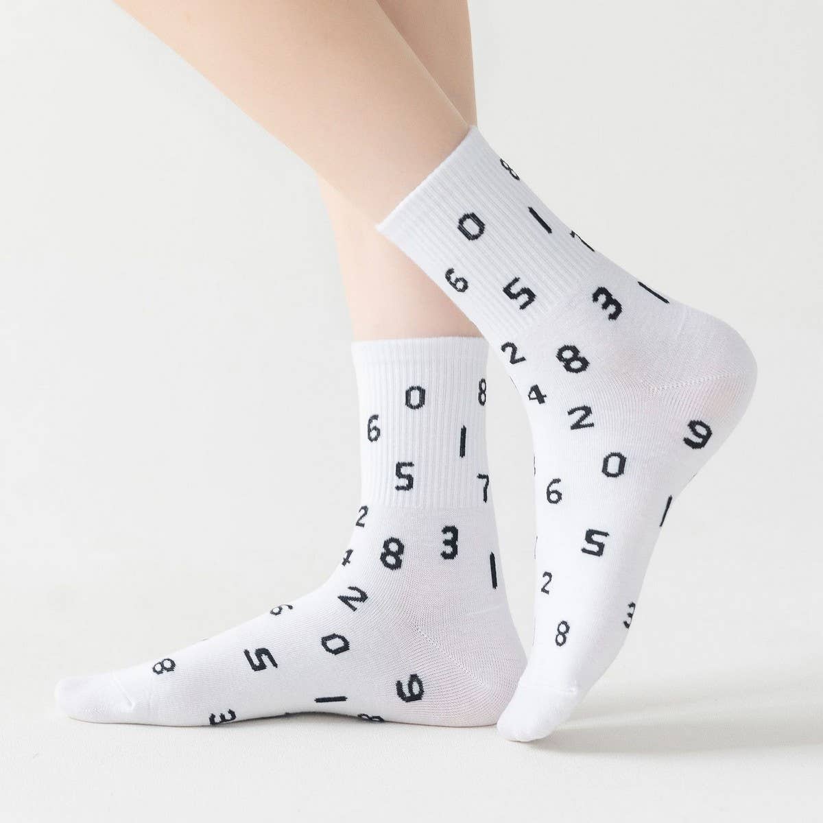 WOMEN'S FASHION HEART COTTON MIDDLE SOCKS