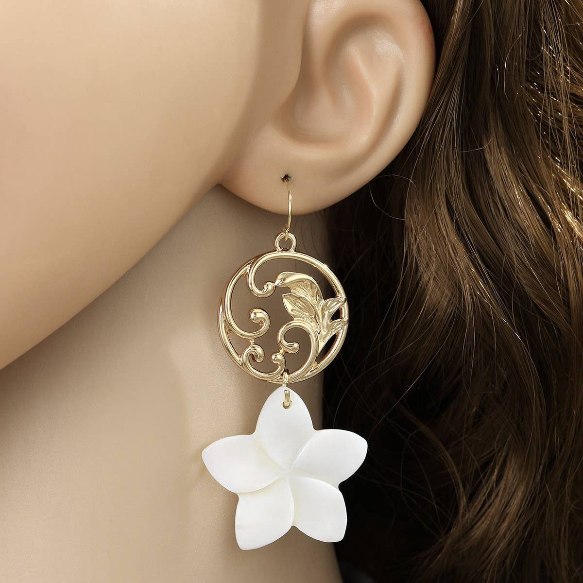 NATURAL FRESHWATER SHELL PLUMERIA EARRINGS