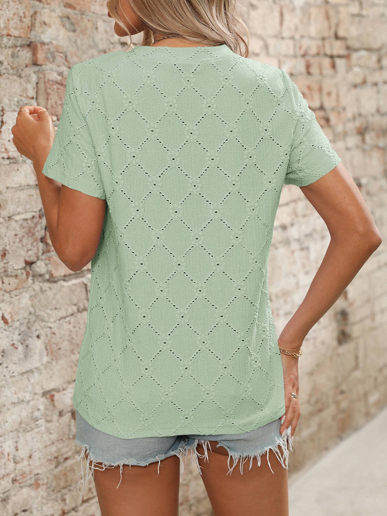 Round-neck short-sleeved jacquard floral top