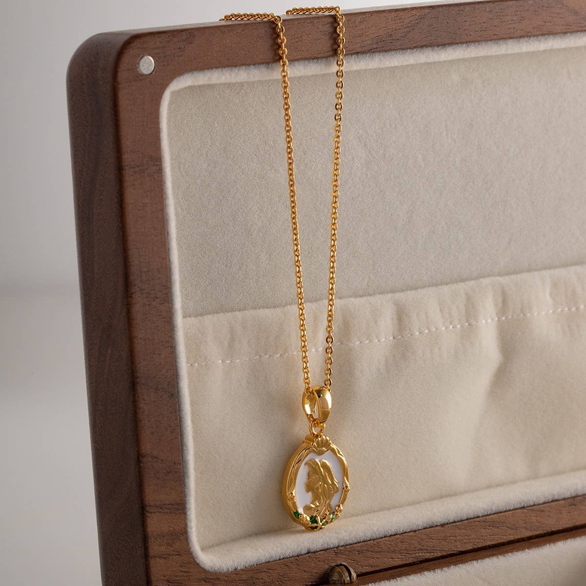 GOLD RETRO REVERSIBLE NECKLACE FOR WOMEN