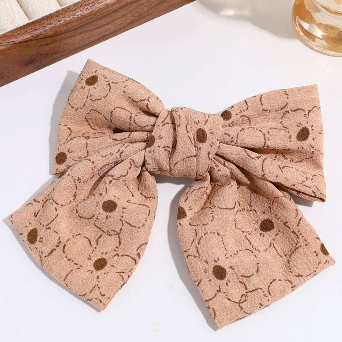 SIMPLE AND ELEGANT FLOWER DOT BOW CLIP
