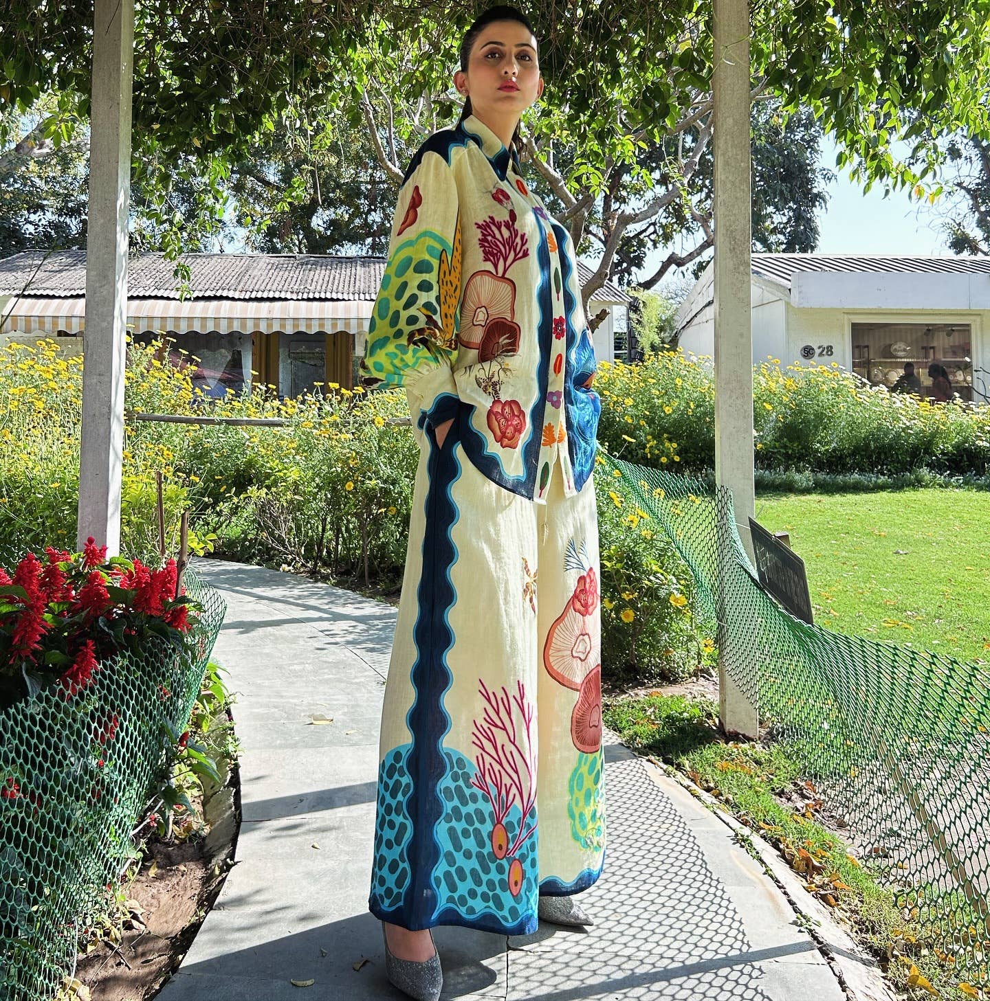 STYLISH PRINTED PUFFY SLEEVE HOLIDAY CASUAL SUIT