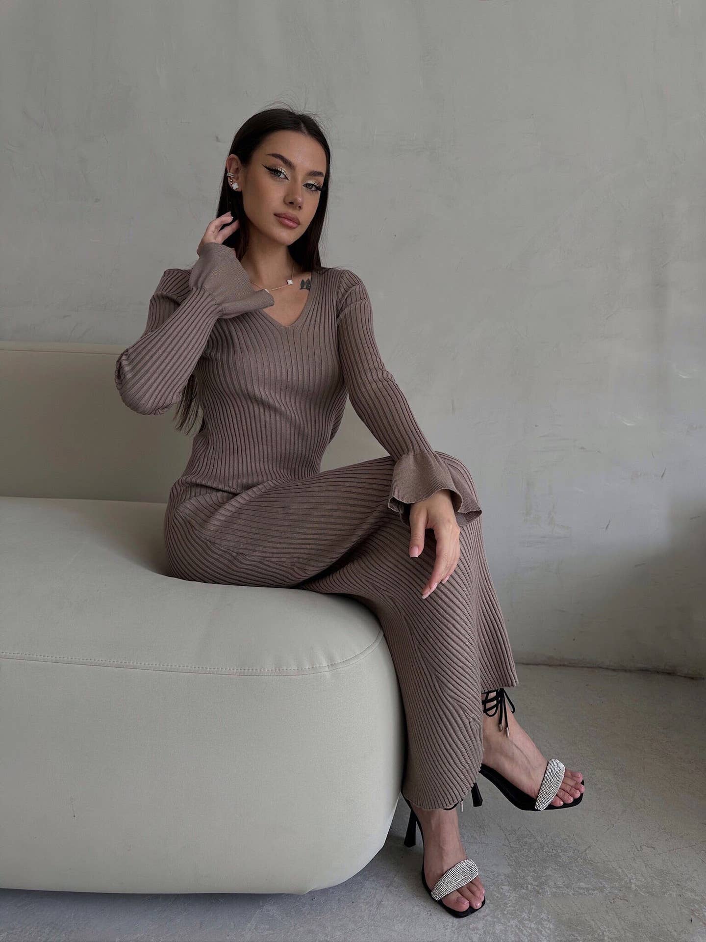 SOLID COLOR PIT WOOL WOVEN V-NECK SWEATER DRESS