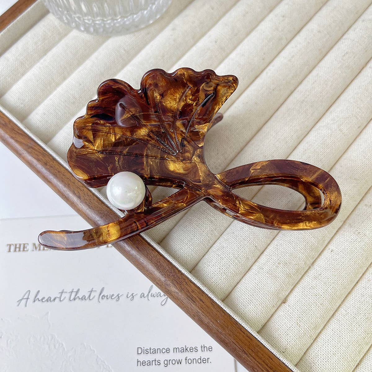 Ginkgo Leaf Pearl Hair Claw, Elegant French Clip_CWAHA1347