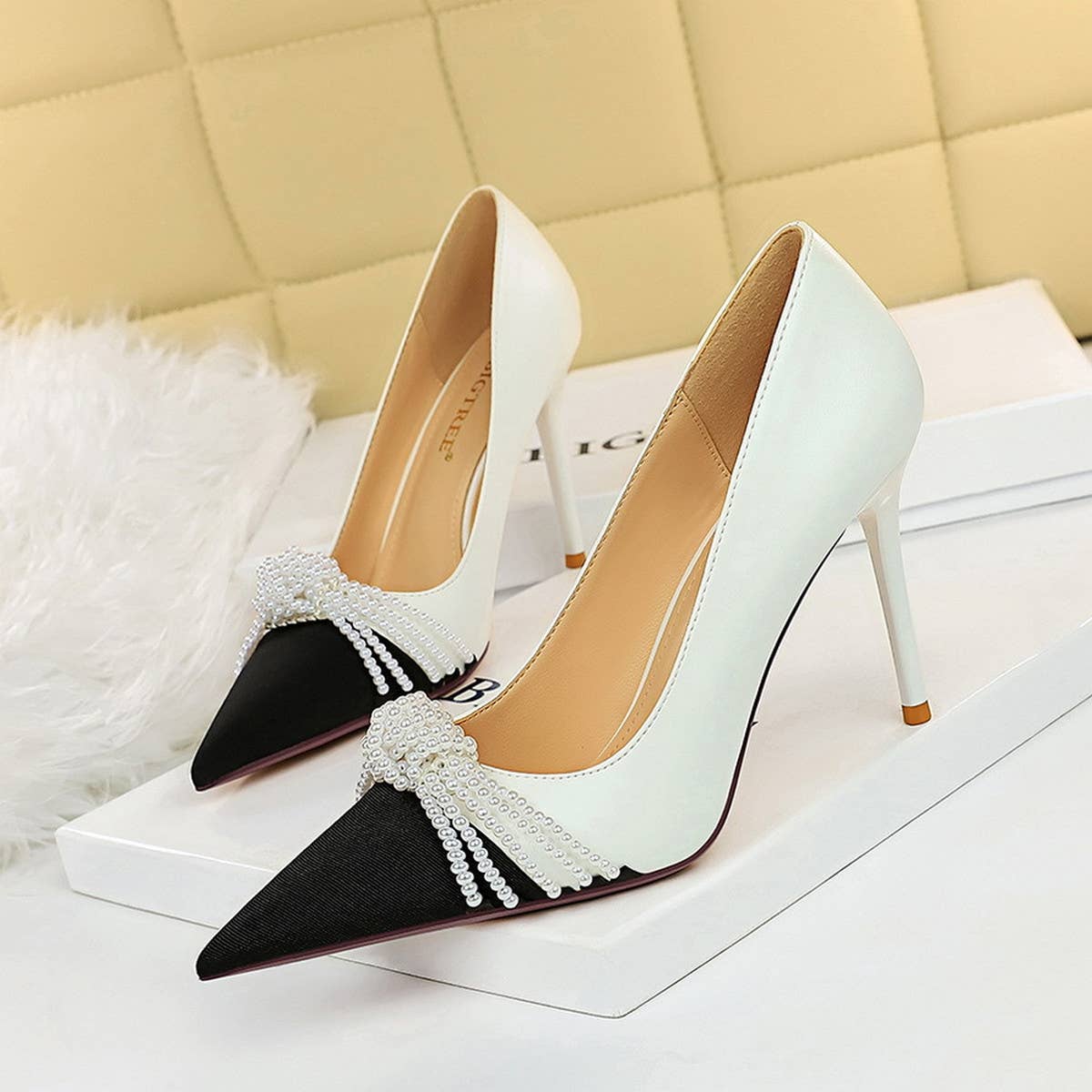 COLOR BLOCK POINTED TOE PEARL BOW HIGH HEELS