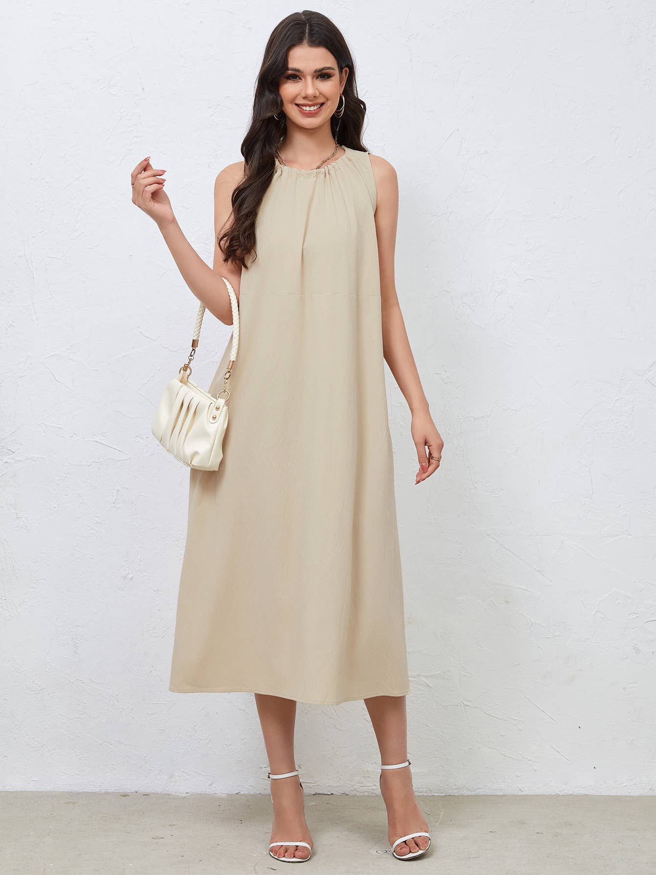 Stylish waist tie and pleated back dress
