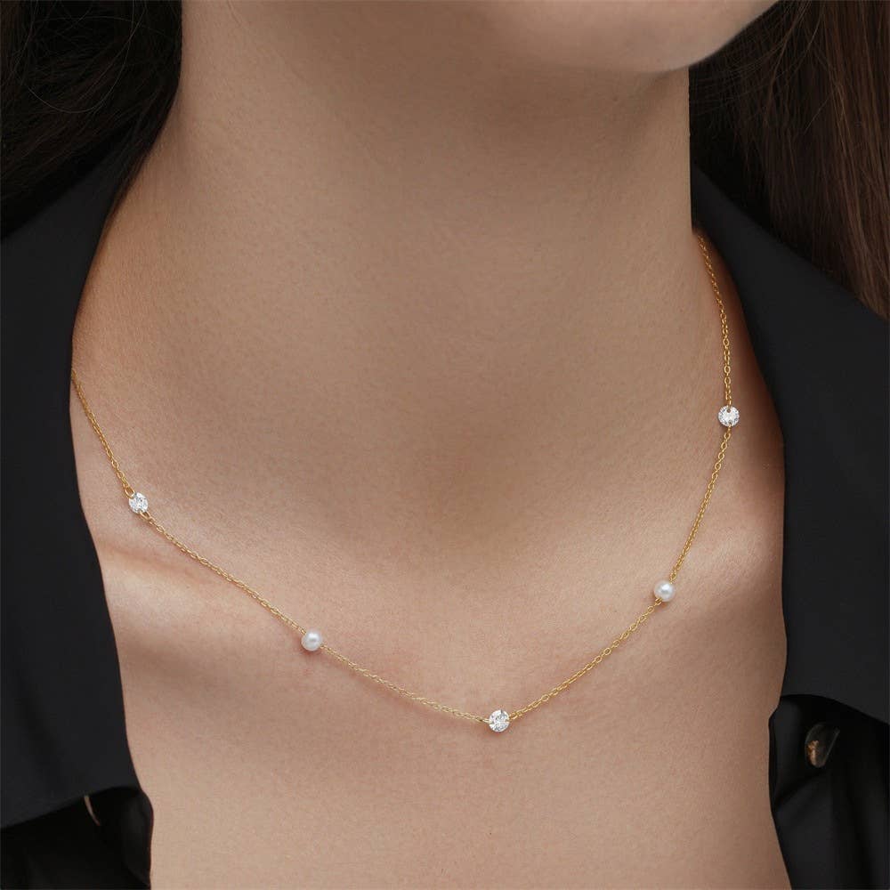 Fashionable simple electroplated pearl necklace