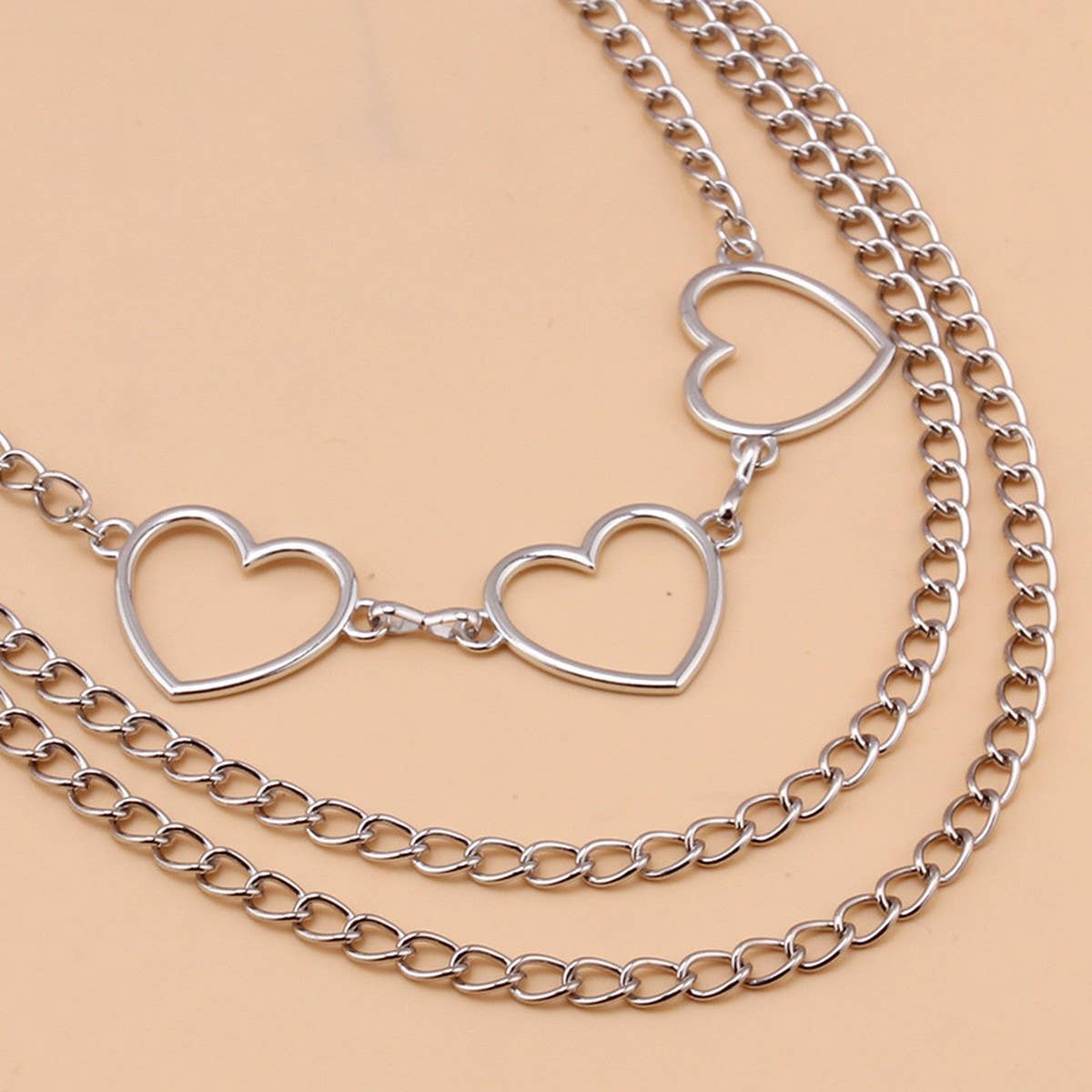 FASHIONABLE METAL HOLLOW HEART PANTS CHAIN