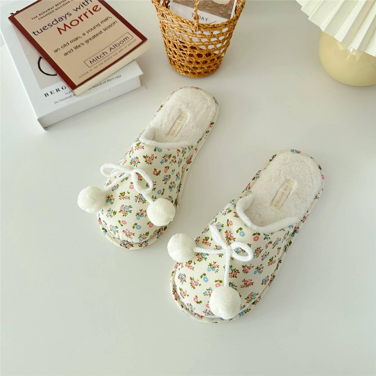 NEW STYLE PLUSH HOME WARM THICK-SOLED SLIPPERS_CWMM2984
