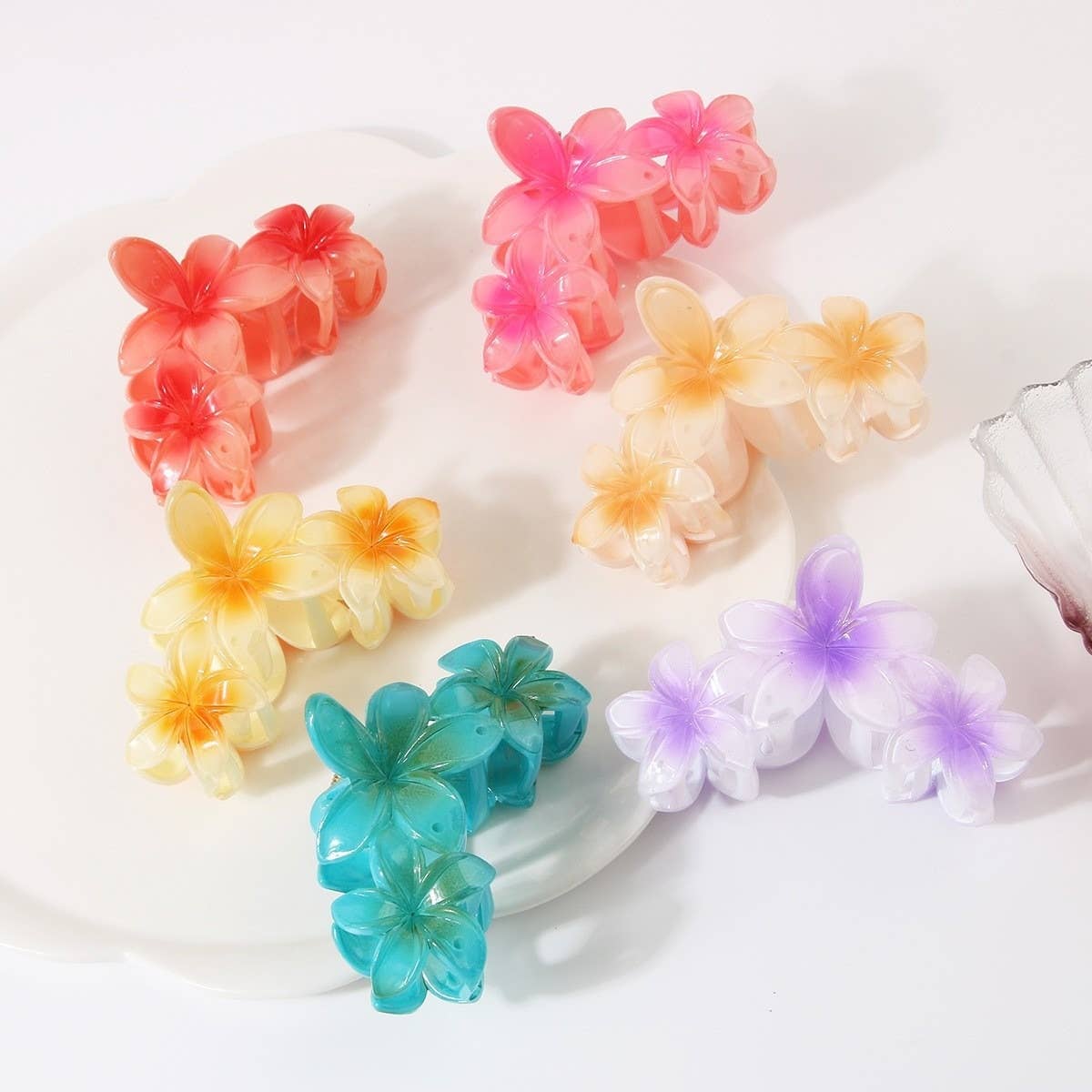 CWASC1692_PETALS THREE FLOWER CLIP FASHION HAIR CLAW