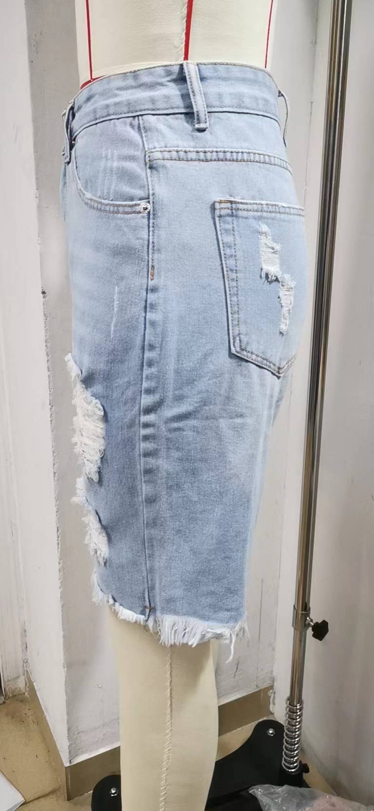 WASHED RAW EDGE 5 MINUTE CASUAL SHORTS