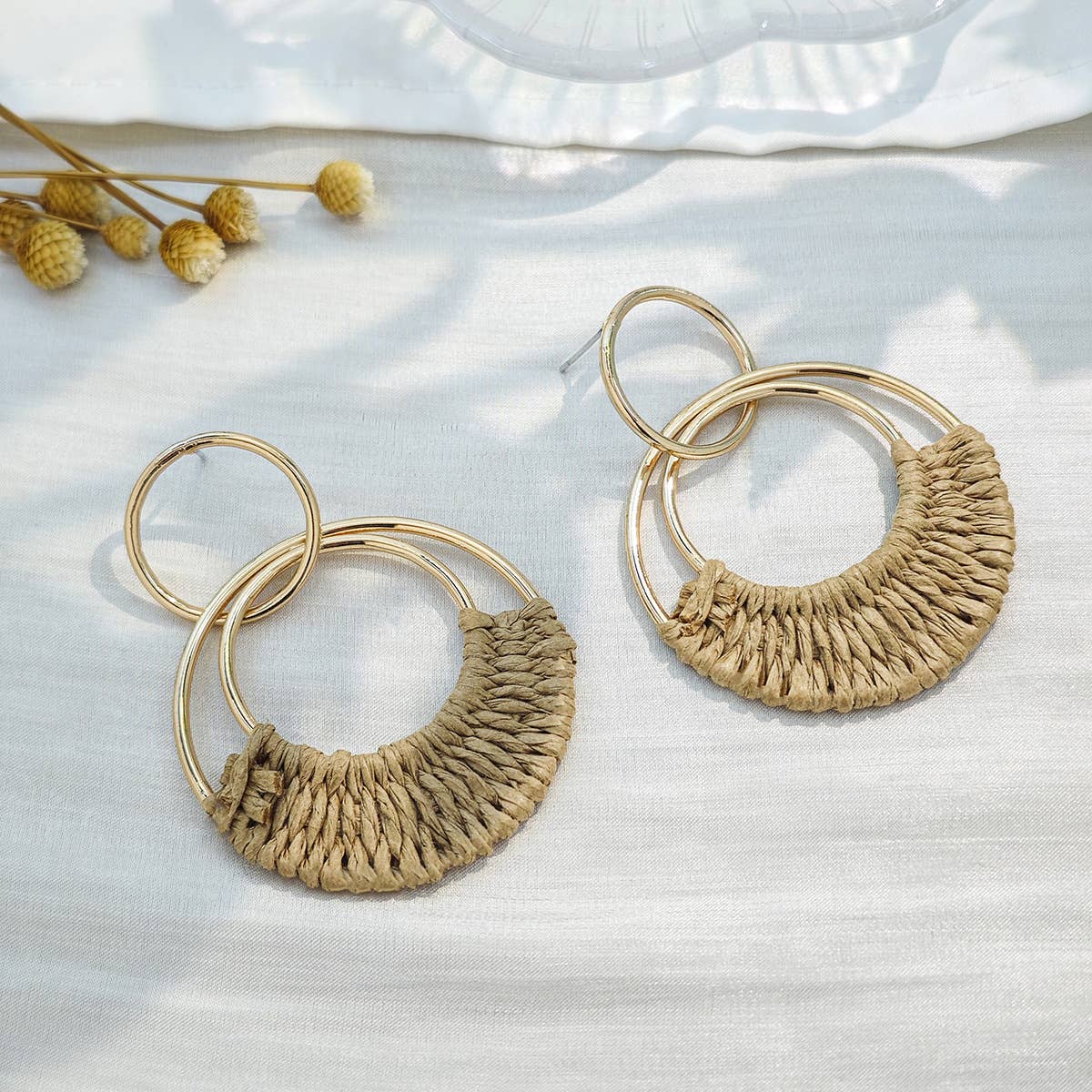 Retro geometric circular perforated earrings