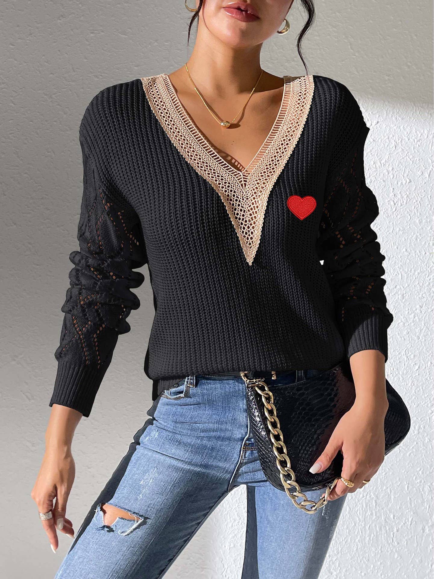 LACE PATCHWORK V-NECK TOP IN CONTRASTING COLORS