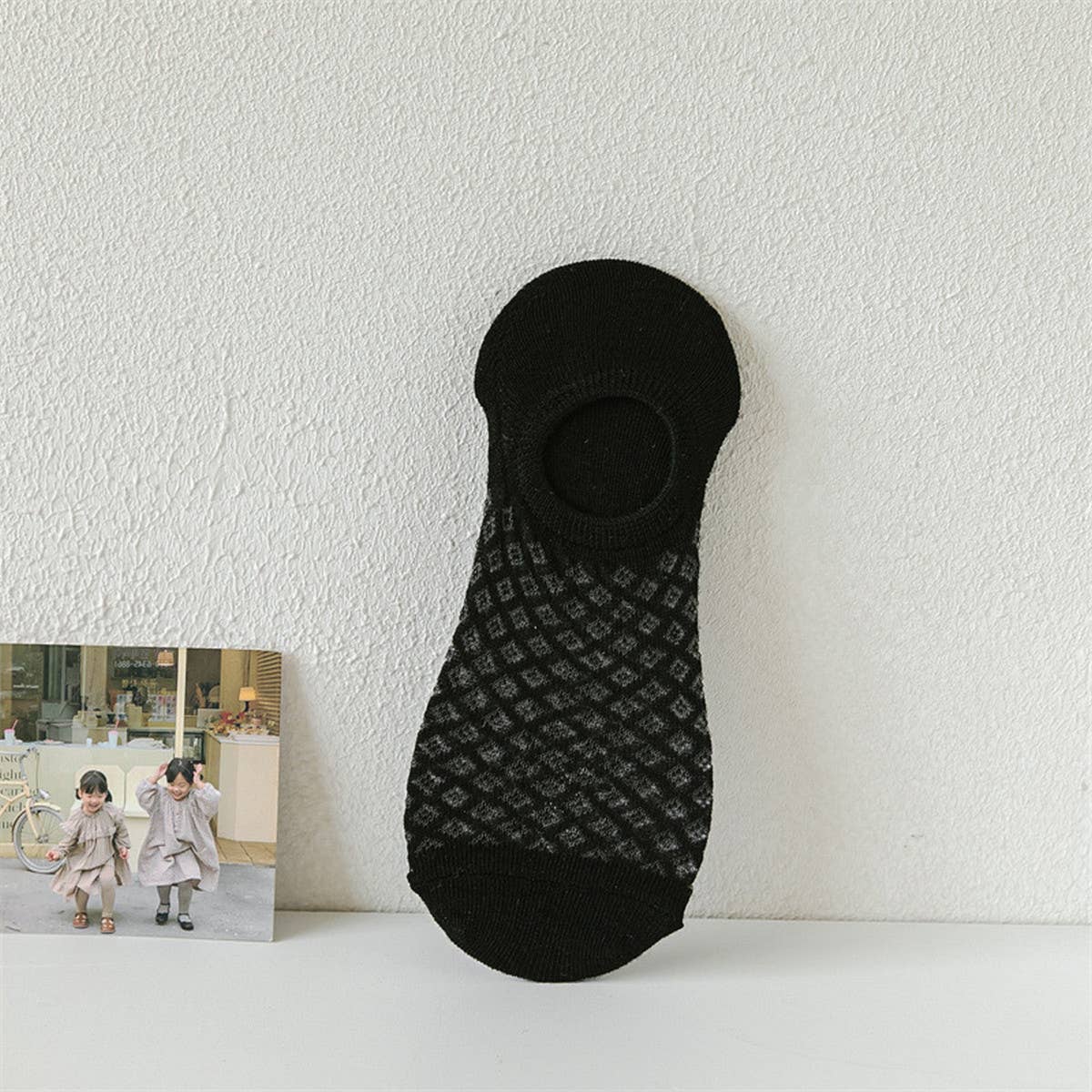 WOMEN LIGHT NON-SLIP NON-FALLING INVISIBLE SOCKS