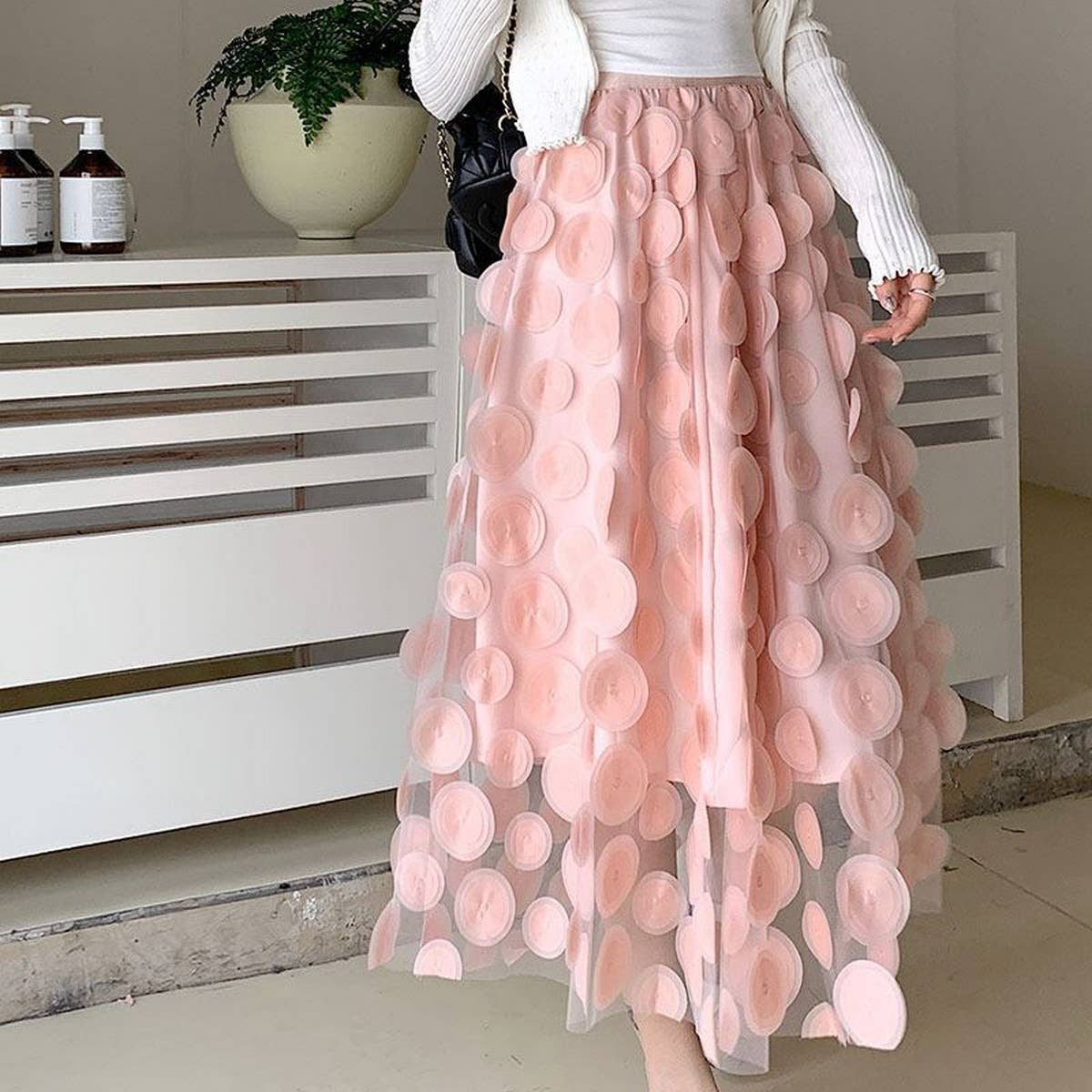 THREE-DIMENSIONAL FLORAL TULLE MESH SKIRT