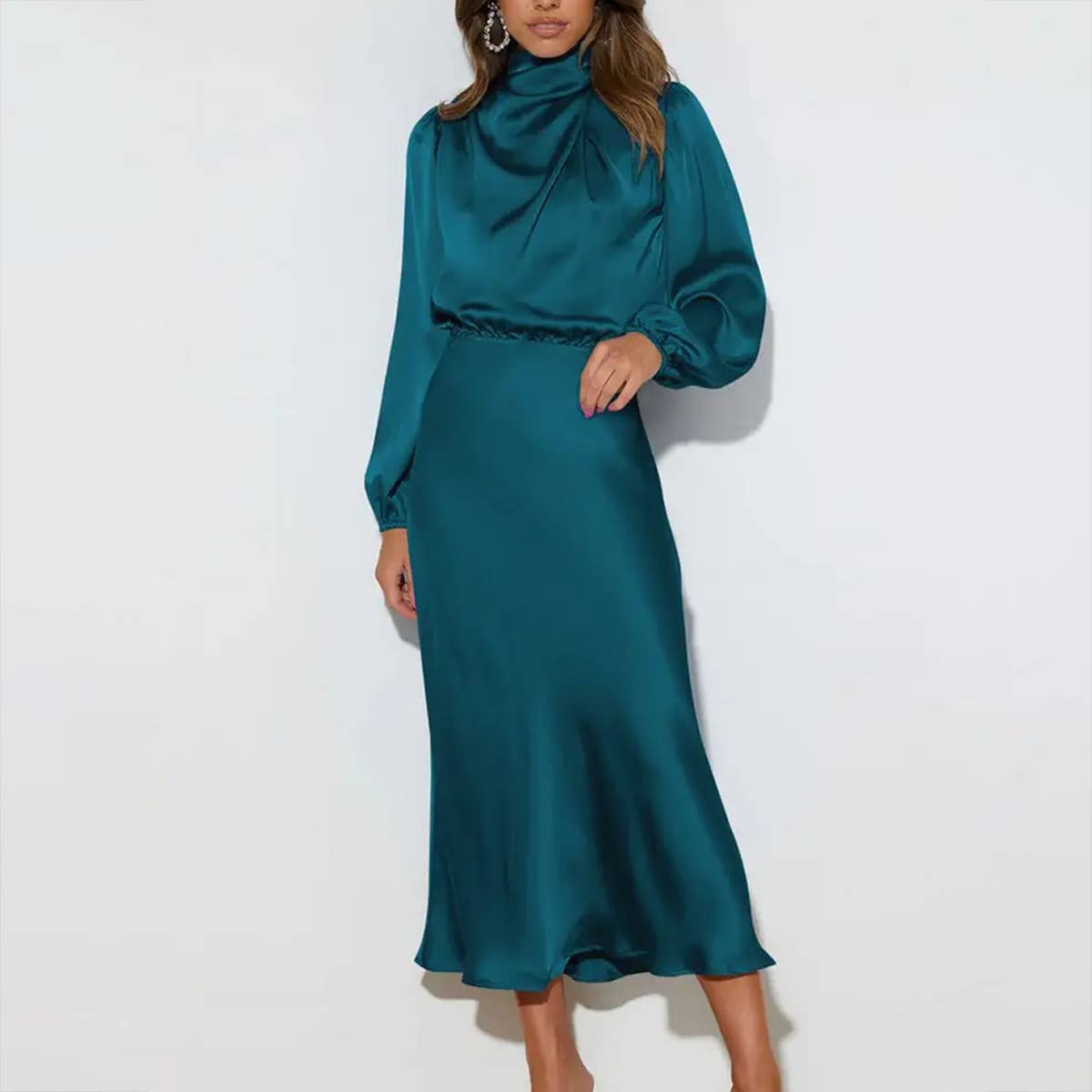 SOLID COLOR SATIN LONG SLEEVED LOOSE DRESS_CWDMD1311